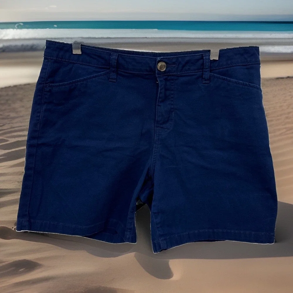 St. John's Bay Women's Navy Blue Shorts Size 14  7